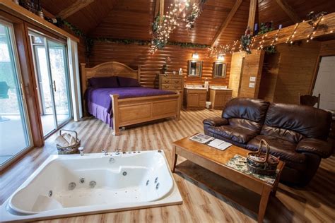 Plan a Weekend Retreat in Cottages near Magic Springs Arkansas.